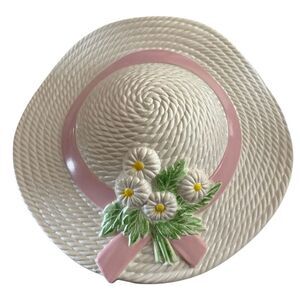 Vintage Burwood Bonnet Wall Pocket 1985
